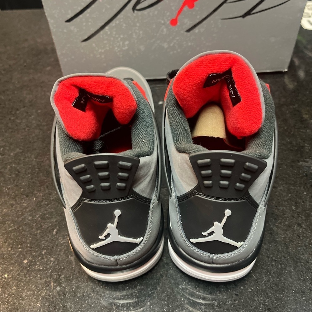 Sz 10 2022
Air Jordan 4 Retro 'Infrared' DH6927 061 - Picture 6 of 11